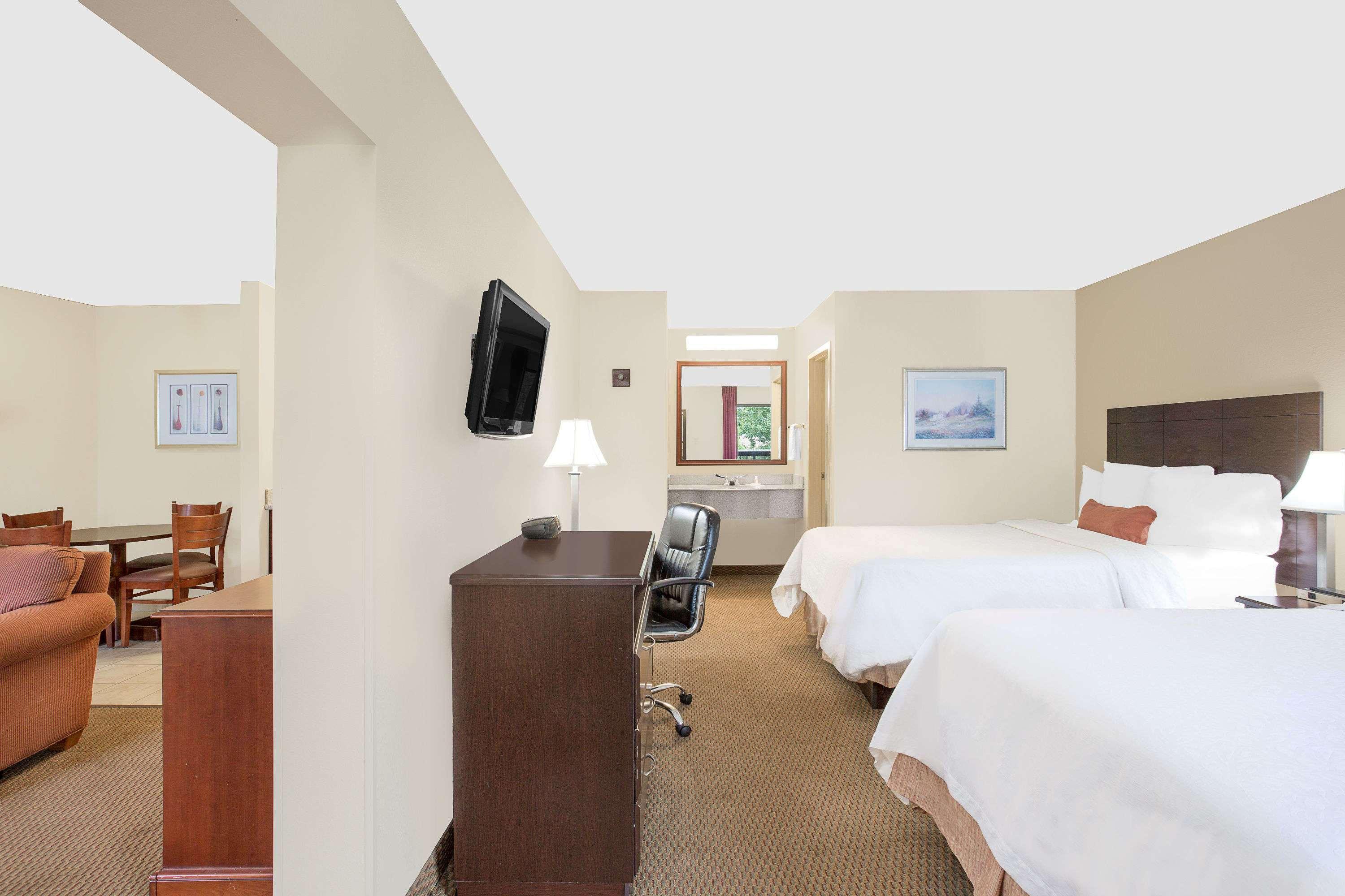 Baymont By Wyndham Greenville Exterior photo